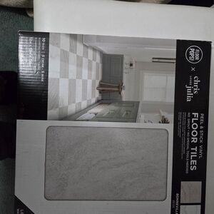 Peel & Stick Vinyl Floor Tiles - Gray